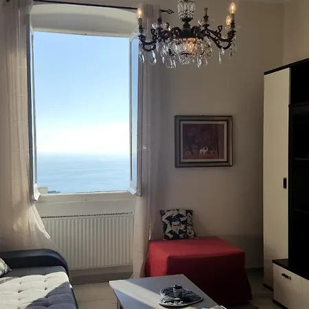 Un Balcone Tra Cielo E Mare *