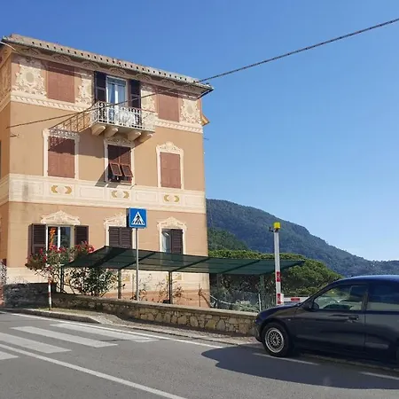 Un Balcone Tra Cielo E Mare Lägenhet Boschetto (Genoa)